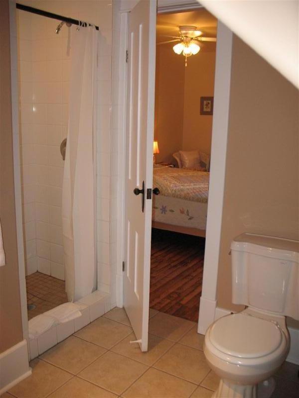 Lionheart Guest House Лайънс Хед Екстериор снимка