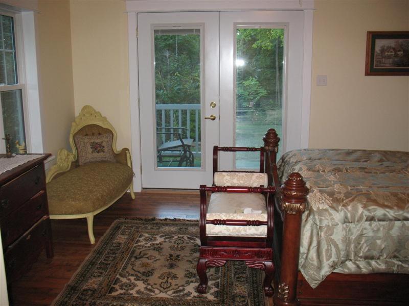 Lionheart Guest House Лайънс Хед Екстериор снимка