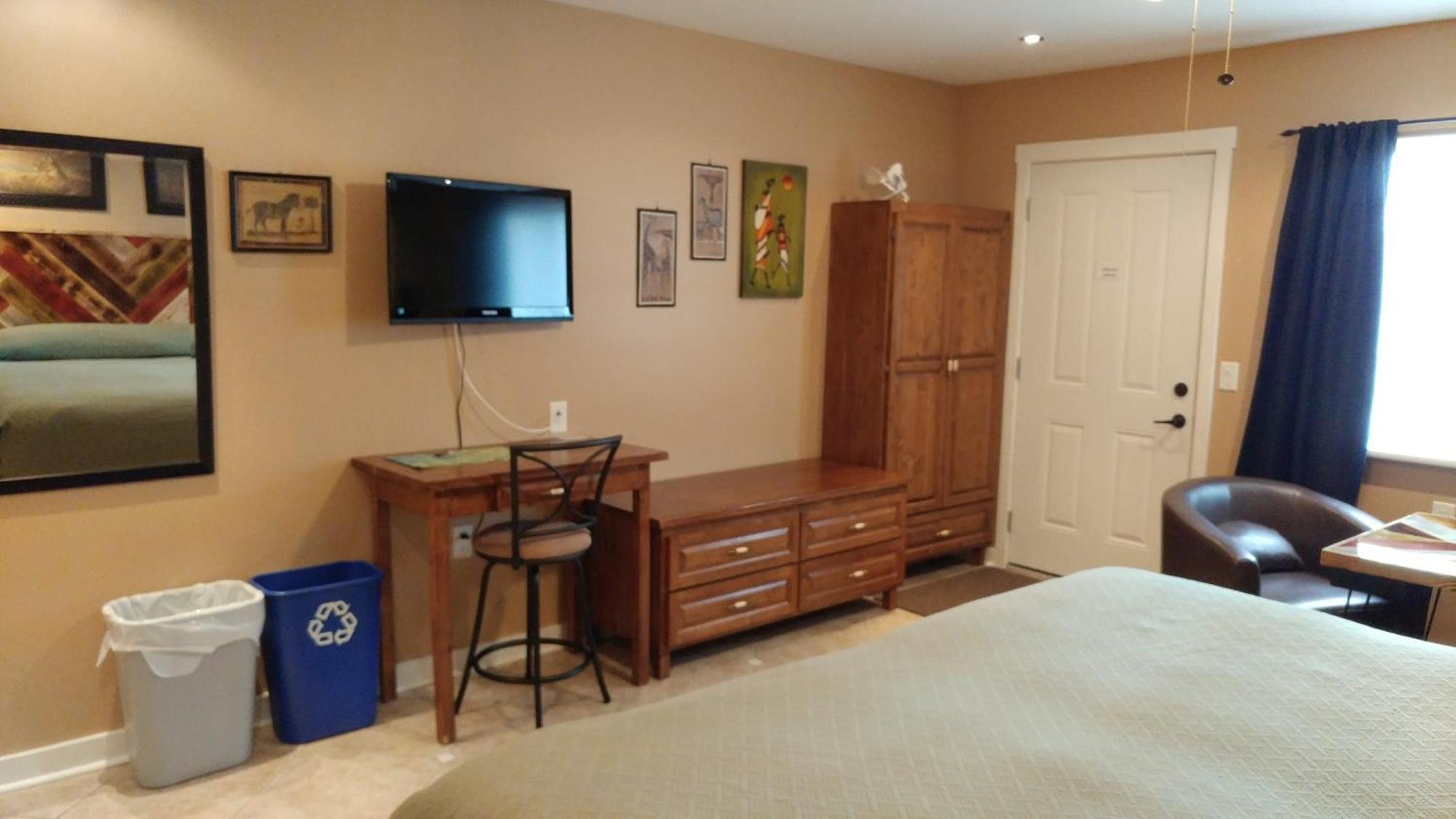 Lionheart Guest House Лайънс Хед Екстериор снимка